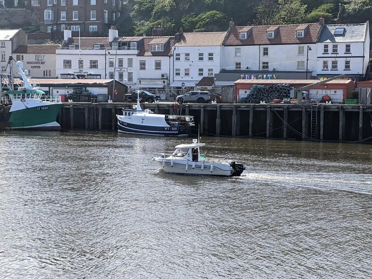 Whitby Sea View Cottage Holiday home